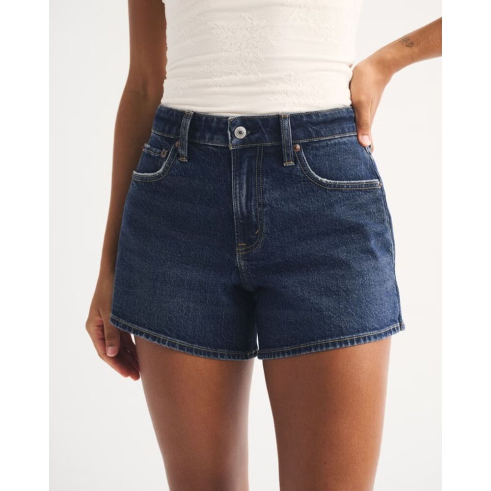Mid-Rise A-Line Abercrombie and Fitch Jean Shorts - Women's Curve Love Size 29